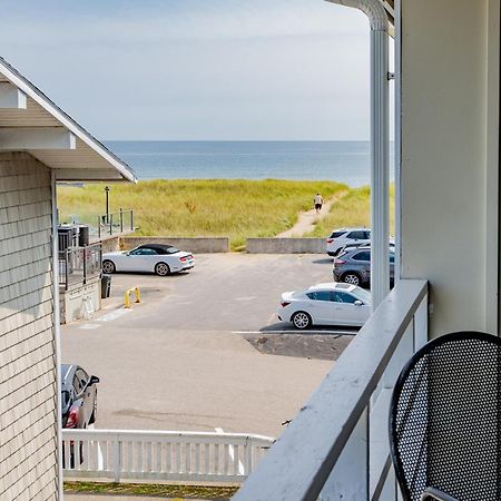 Waves Oceanfront Resort Old Orchard Beach Esterno foto
