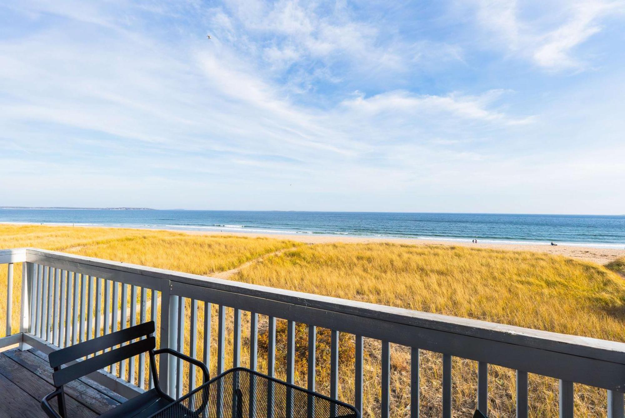 Waves Oceanfront Resort Old Orchard Beach Esterno foto