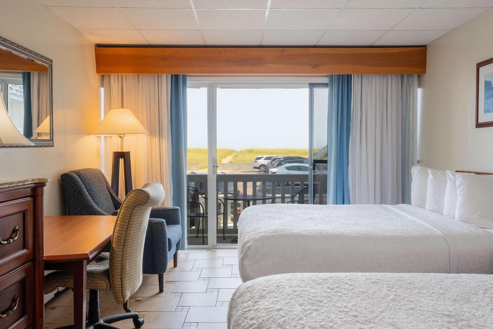 Waves Oceanfront Resort Old Orchard Beach Esterno foto