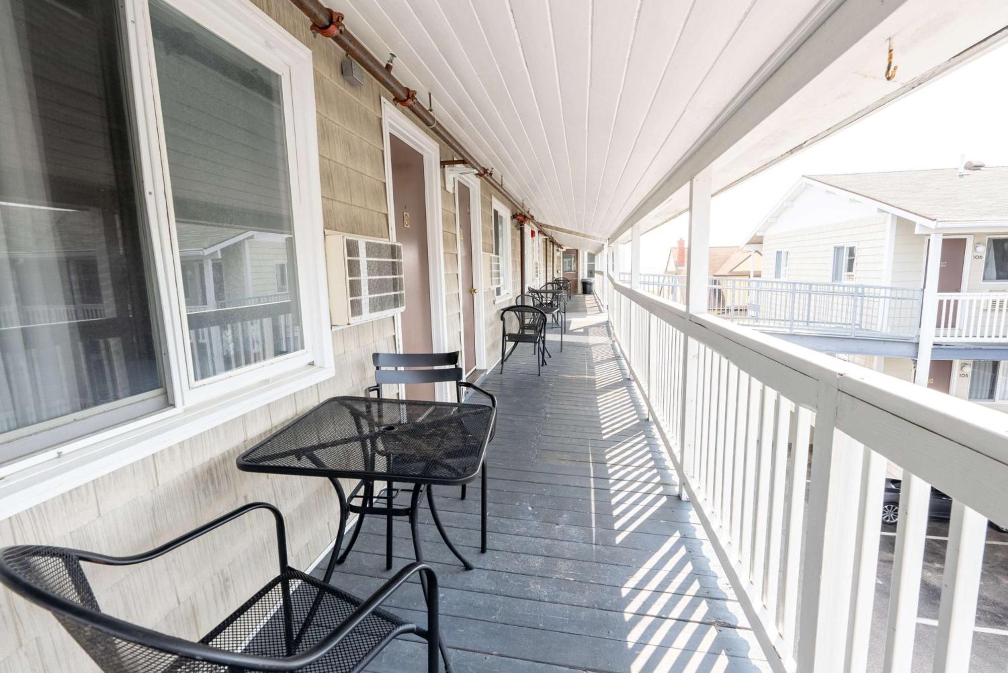 Waves Oceanfront Resort Old Orchard Beach Esterno foto