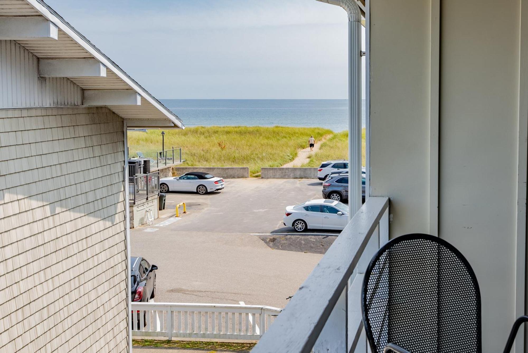 Waves Oceanfront Resort Old Orchard Beach Esterno foto