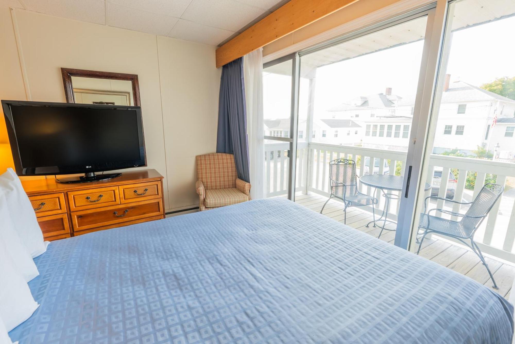 Waves Oceanfront Resort Old Orchard Beach Esterno foto