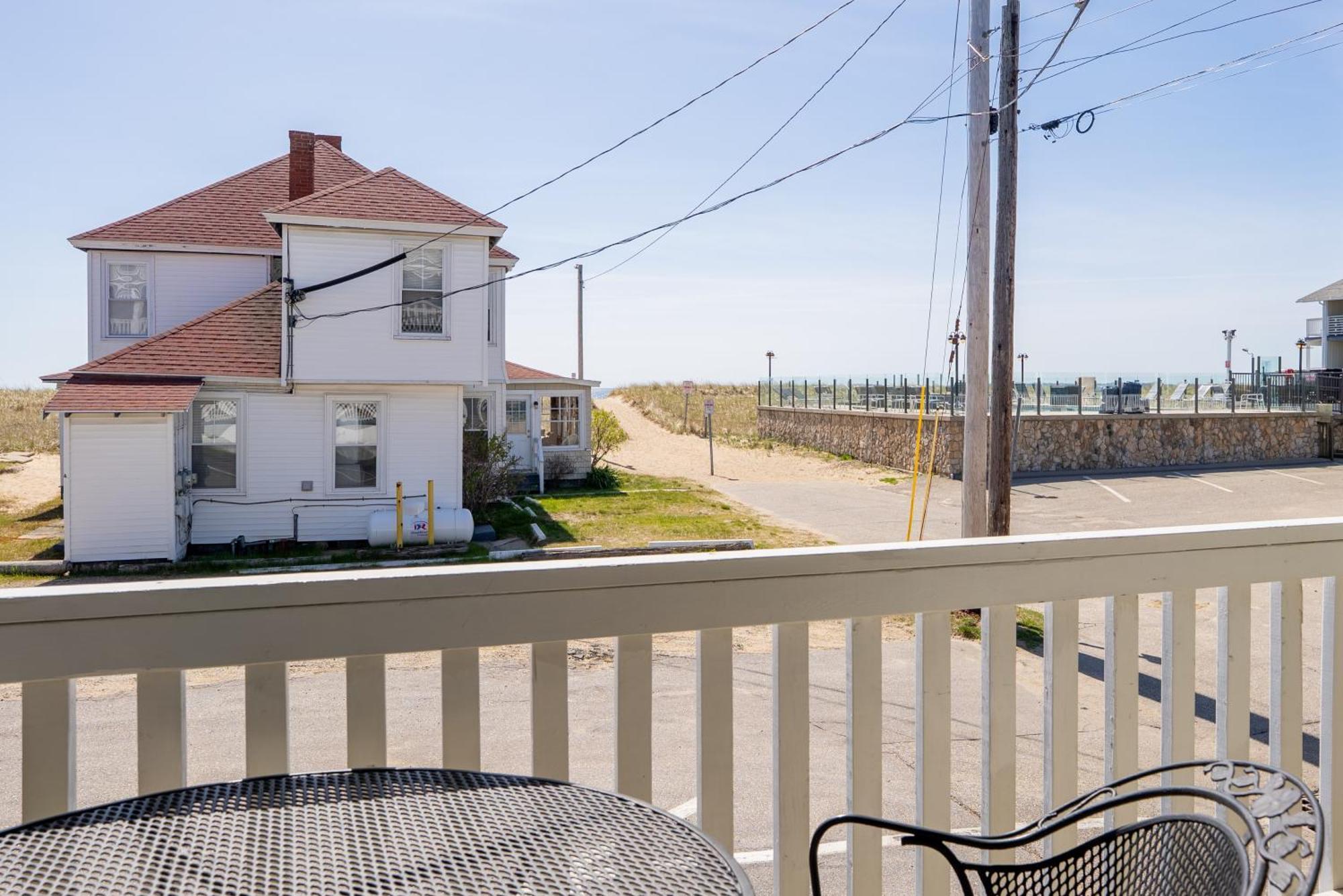 Waves Oceanfront Resort Old Orchard Beach Esterno foto